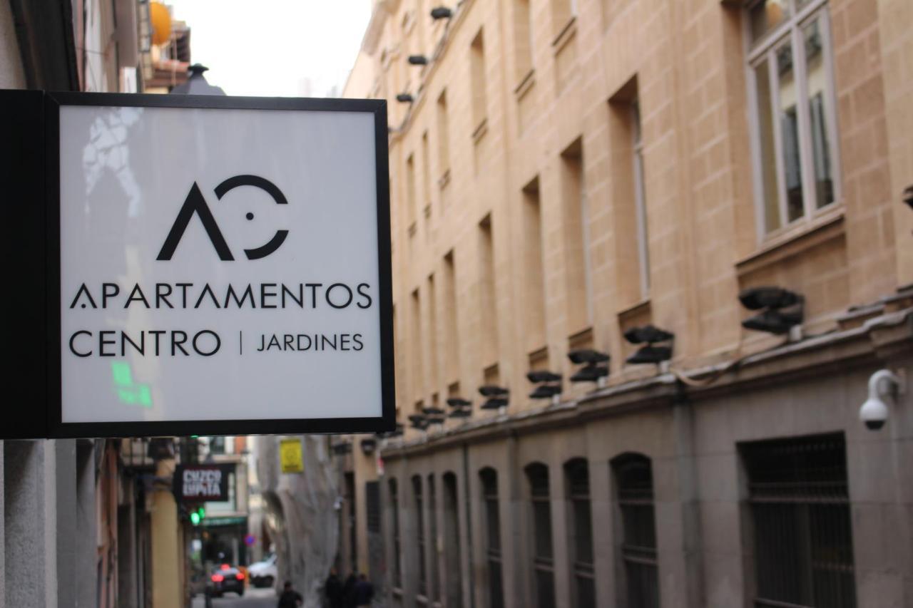 Apartamentos Centro Jardines Madrid Extérieur photo